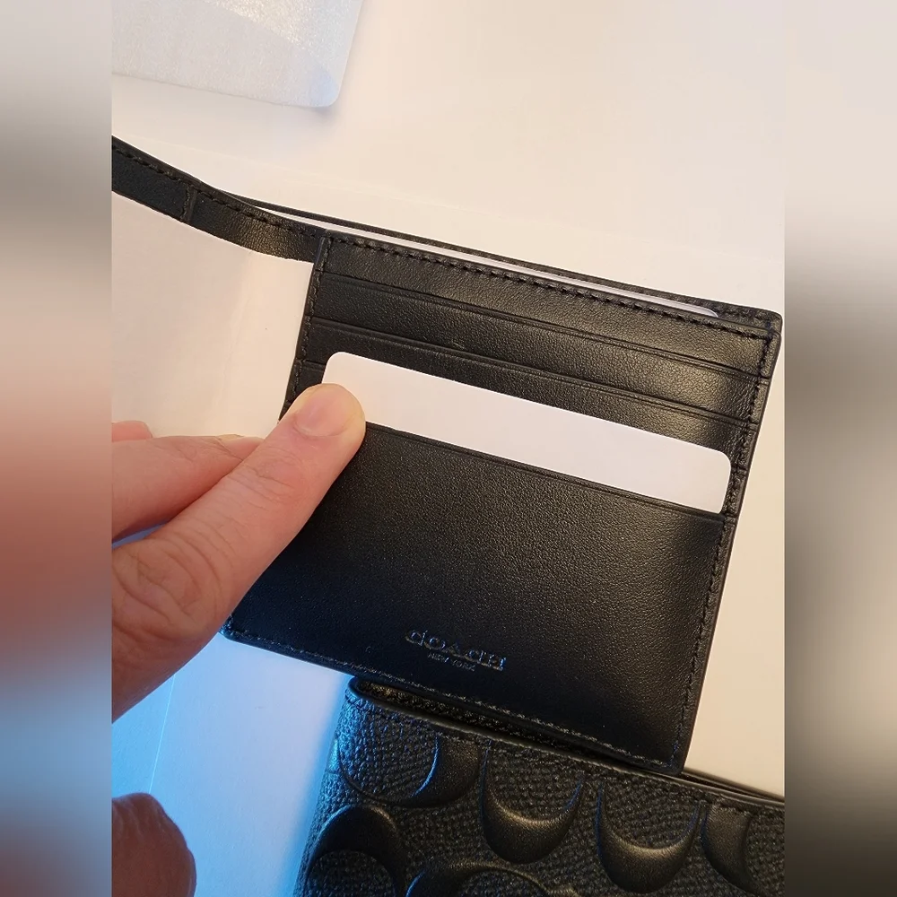 *Coach MEN'S bifold wallet NWT - Picture 8 of 12